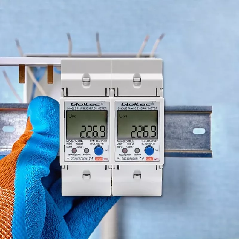 Qoltec 50882 Einphasiger elektronischer Energieverbrauchszähler für Hutschiene | Wi-Fi | TUYA | 230V | LCD