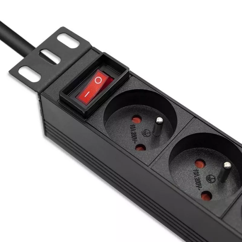 Qoltec Aluminium-PDU für 10'' RACK | 1U | 16A | 4xFRANZÖSISCH | 1,8m