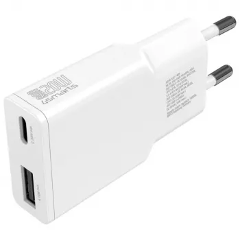 AC Indoor Mobile Device Charger 4smarts 541509 — 100–240V, USB-A + USB-C, 1.5 m Kabel, Schnellladung, Weiß