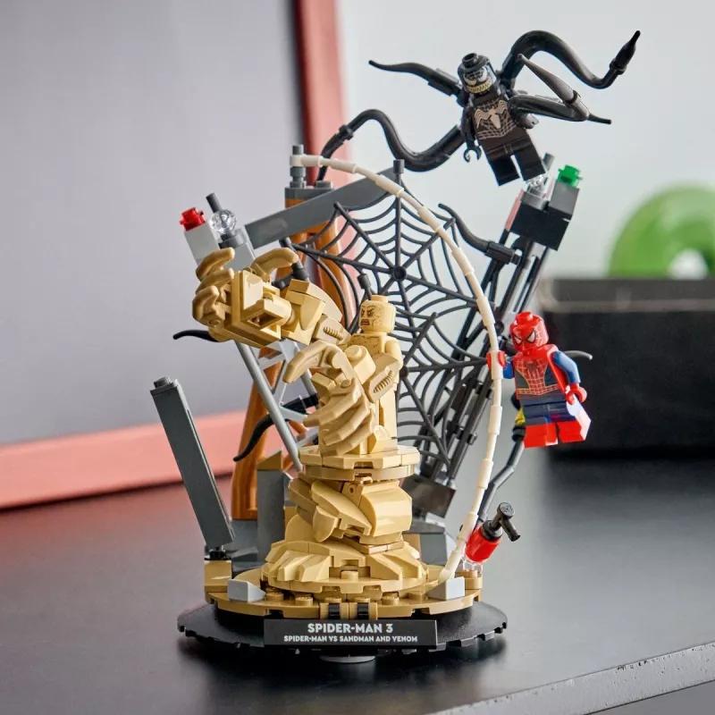 LEGO MARVEL 76334 Epischer Kampf: Spider-Man gegen Sandman