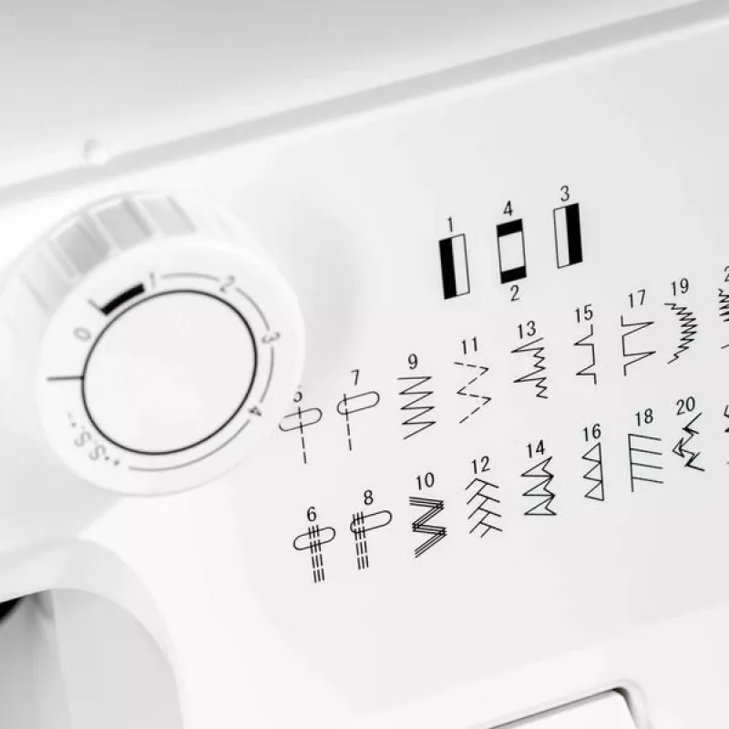 ŁUCZNIK Karina 910 Nähmaschine
