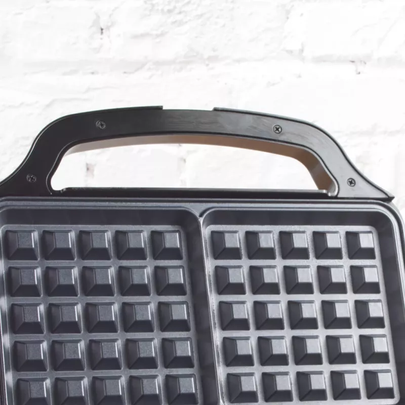 Petra PT2249TFVDE Deep Fill Waffle Maker