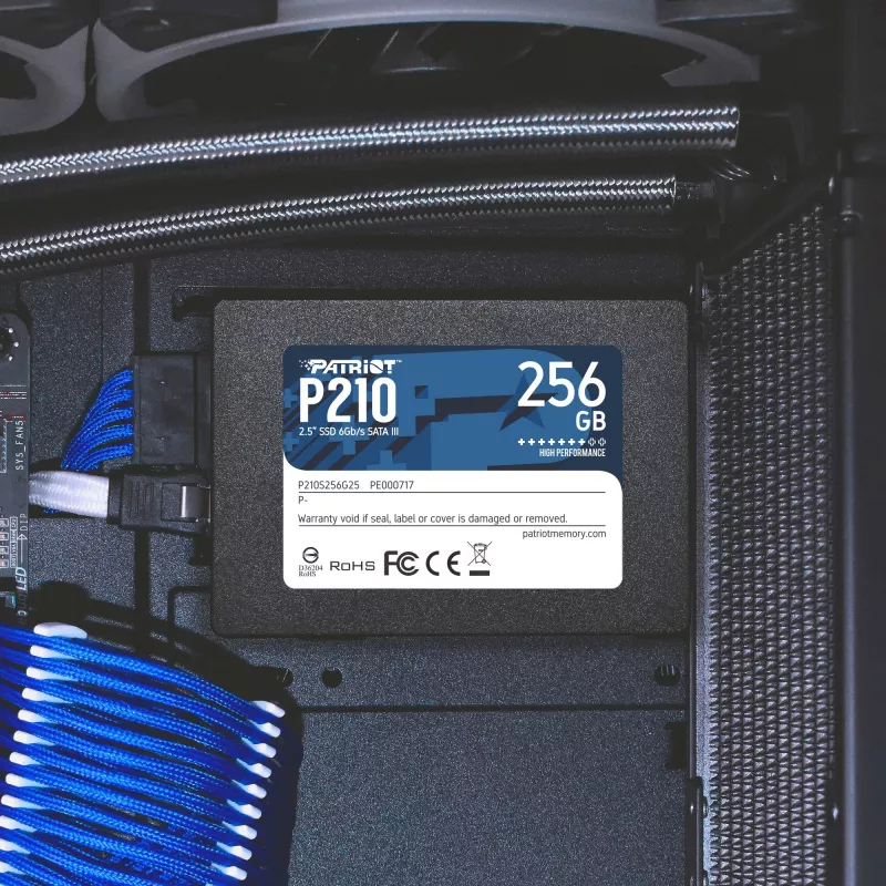 2.5 inch SATA III SSD Patriot P210 256 GB — 500 MB/s Lesen, 400 MB/s Schreiben, 7 mm
