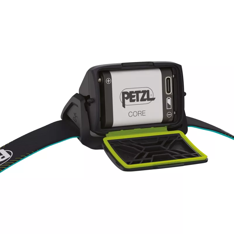 Petzl E065AB03 Actik Core Lampe Grün (E065AB03)