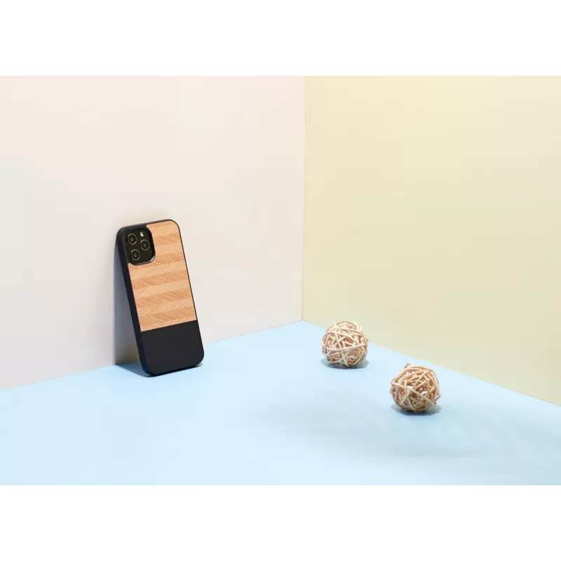 Handyhülle man and wood für iPhone 12 Pro Max — Fischgrät Nero Schwarz