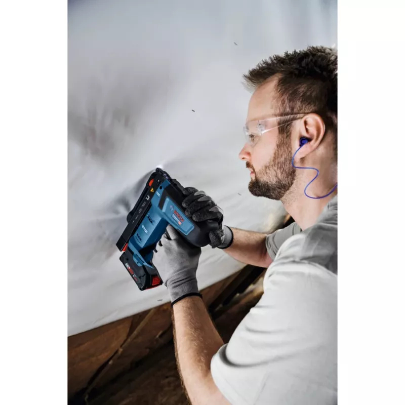 Bosch GTH 18V-14 Akku-Holztacker, solo in L-BOXX