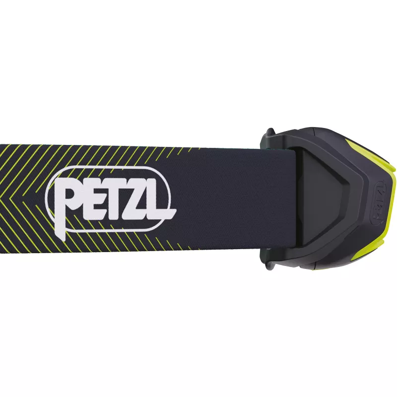 Petzl E065AB03 Actik Core Lampe Grün (E065AB03)