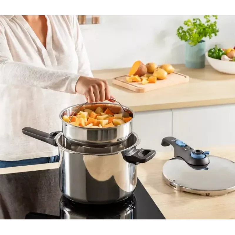 Schnellkochtopf Tefal SECURE TRENDY 6L mit Dampfeinsatz aus Edelstahl, induktionsgeeignet