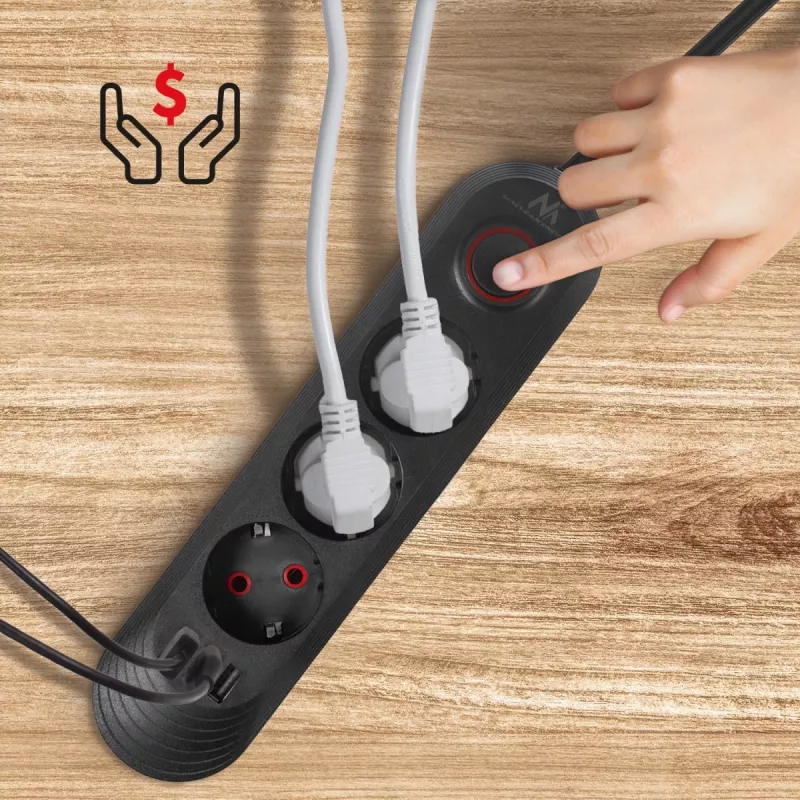 Steckdosenleiste MACLEAN MCE394 B — 3 Steckdosen + 3×USB A, 110–240V, 2,1A USB, 2500W, 1,5 m Kabel, schwarz