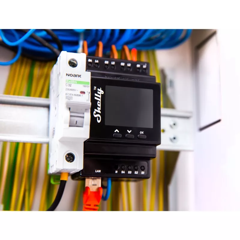 DIN-Schienen-Relais-Modul Shelly 4-Kanal Pro 4PM Wi‑Fi, 4 Kanäle, AC 110–240 V, Leistungs- und Energiemessung, DIN-Montage