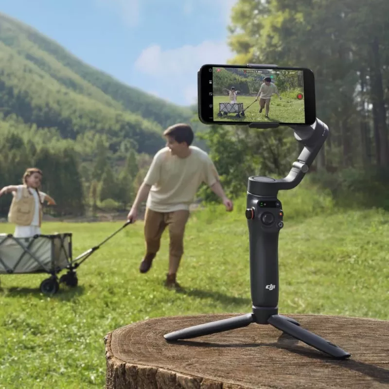 Handkamerastabilisator DJI Osmo Mobile 6 Schwarz 6,4 h Akkulaufzeit