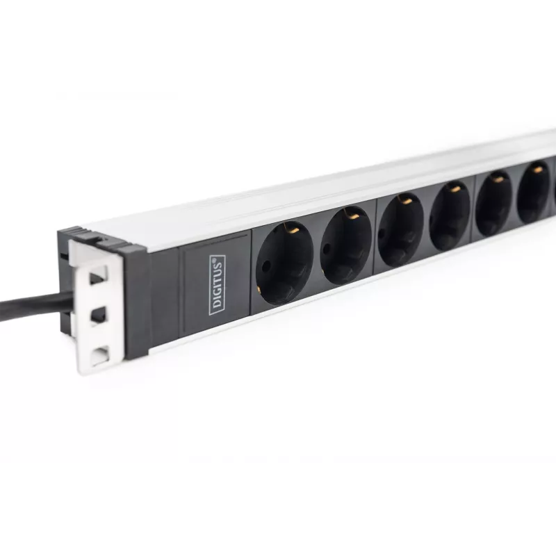 Digitus Steckdosenleiste mit Aluminiumprofil, 8-fach Sicherheitssteckdose, 2 m Kabel, IEC C20 Stecker