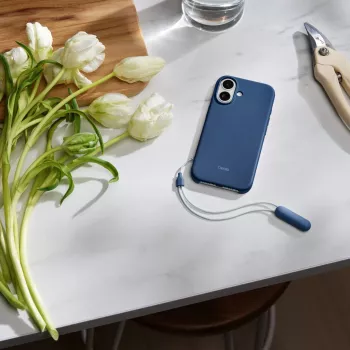 Kickstand-Hülle für iPhone 17 von Apple Beats — MagSafe, Kamerasteuerung, Polycarbonat/Mikrofaser, Blau, passend für 6,3 Zoll