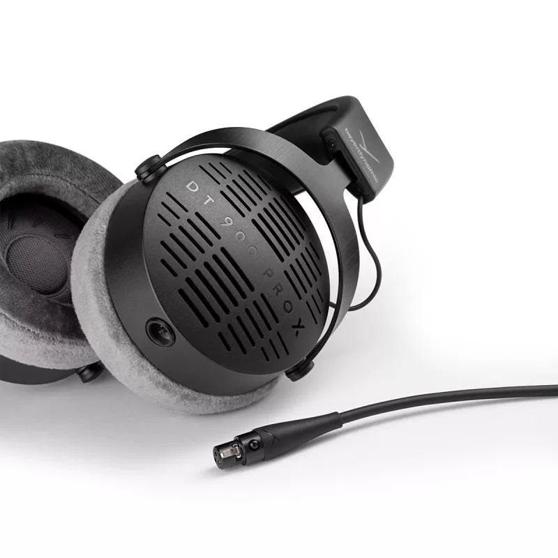 Studio-Kopfhörer Beyerdynamic DT 900 Pro X — ohrumschließend, kabelgebunden, 48 Ω, 5–40 kHz, 3 m abnehmbares Kabel, Schwarz