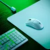 Gaming-Maus und Mauspad Bundle Razer Viper V3 Pro + Gigantus M — Weiß