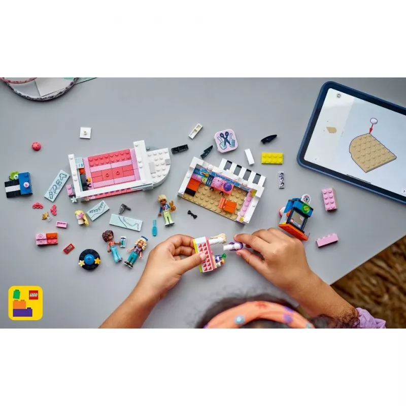 LEGO Friends Spielset Friseursalon und Dekorationsladen 42662 – Mini-Puppen, Salonszene, Zubehör