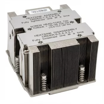 CPU-Kühler Supermicro SNK-P0083P mit flachem 4U-Design und 80-mm-Lüfter