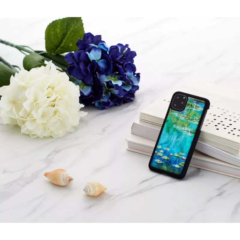 Handyhülle iKins für iPhone 11 Pro Max – Seerosen-Design, schwarz