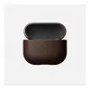 Leder-AirPods-Hülle Nomad V3 Rustic Brown — schützende Lederabdeckung für das AirPods-Ladecase