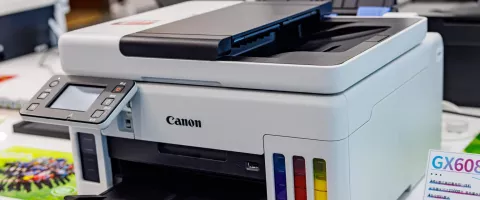 Multifunktionsdrucker fürs kleine Büro: Duplex, Vorlageneinzug, Netzwerk und die wahren Seitenkosten