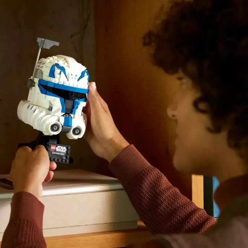 Baubarer Display-Helm LEGO Star Wars Captain Rex 75349 — 854 Teile, Sammlerstück für Erwachsene (18+)