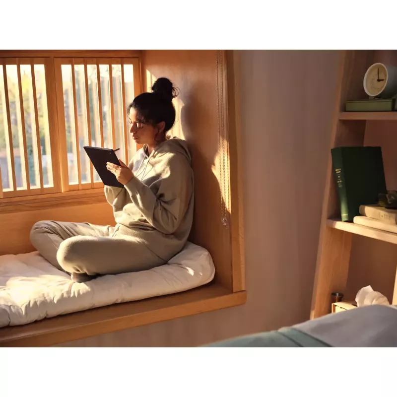 E-book reader Kobo Elipsa 2E — 10.3 inch E Ink Carta, 32 GB, Wi‑Fi, stylus, USB‑C, Schwarz