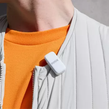 Drahtloses Mikrofonsystem Rode Wireless Micro Lightning – omnidirektional, 48 kHz/24-Bit, 7 h Akku, 100 m Reichweite, weiß