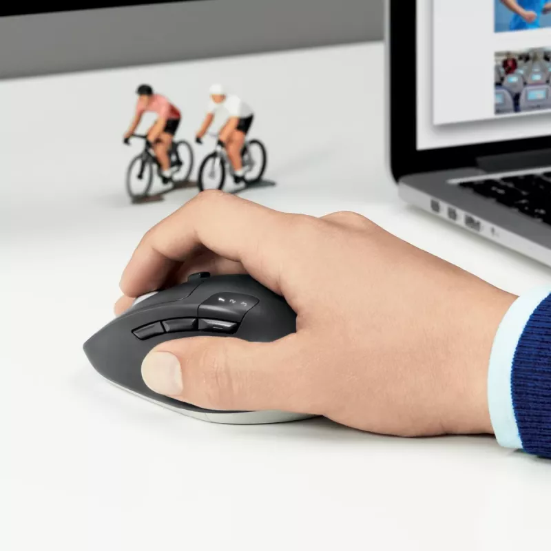 LOGITECH M720 Triathlon Multi-Gerät Funkmaus - Schwarz
