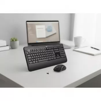 Kabelloses Tastatur- und Maus-Set Logitech MK540 Advanced – Full-Size-QWERTZ-Tastatur, USB-Empfänger, US-Layout, ergonomische Maus, Schwarz/Weiß