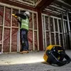Freistehende Arbeitsleuchte DeWalt DCL077-XJ, 2000 lm, IP54, kabellos (Akku separat erhältlich)