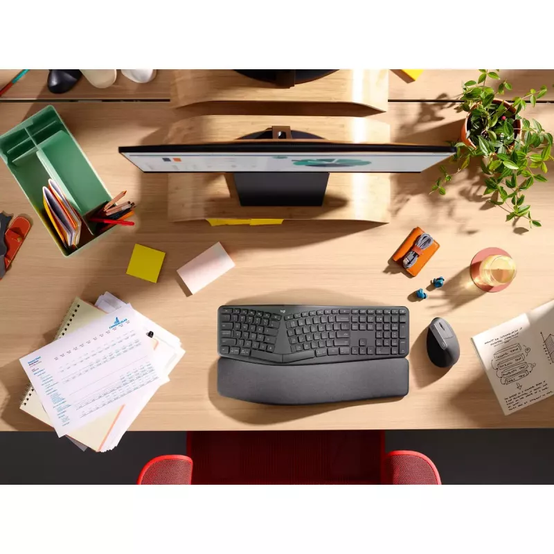 LOGITECH Ergo K860 - Kabellose Split-Tastatur Business Graphite Qwerty Pan Nordic