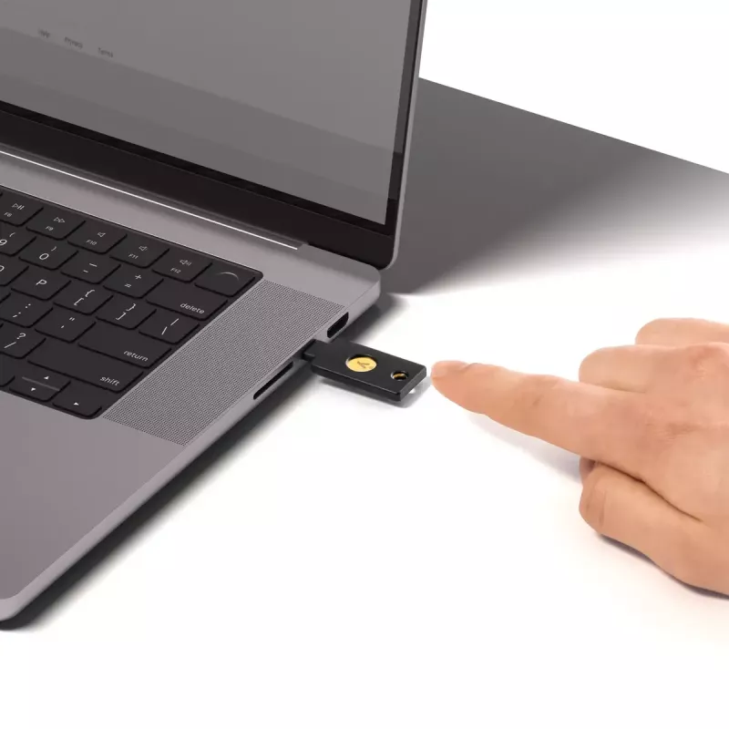 USB-Flash-Laufwerk Yubico Schwarz