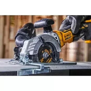 Kreissäge DeWALT DCS691N-XJ