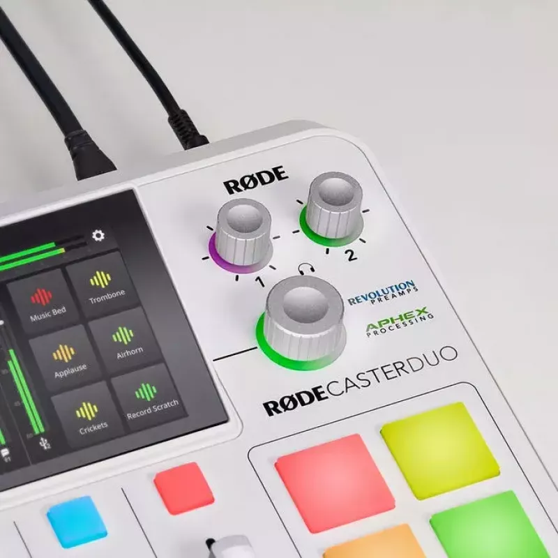 Audio-Interface Rode RodeCaster Duo weiß – 2-Kanal-USB-Podcasting-Konsole mit Mixer und Vorverstärkern