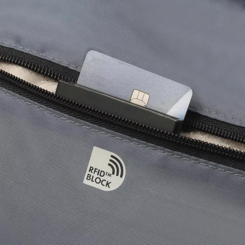 DICOTA Eco Top Traveller Core - 15-17.3in Notebook-Tasche - Schwarz / 300d 100% recyceltes PET-Polyester