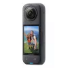 Actionkamera Insta360 X4 — 72 MP, 8K (7680×3840) CMOS, 1/2 Zoll Sensor, integriertes Display, Wi‑Fi, 120 fps, MicroSD, 602 g, schwarz