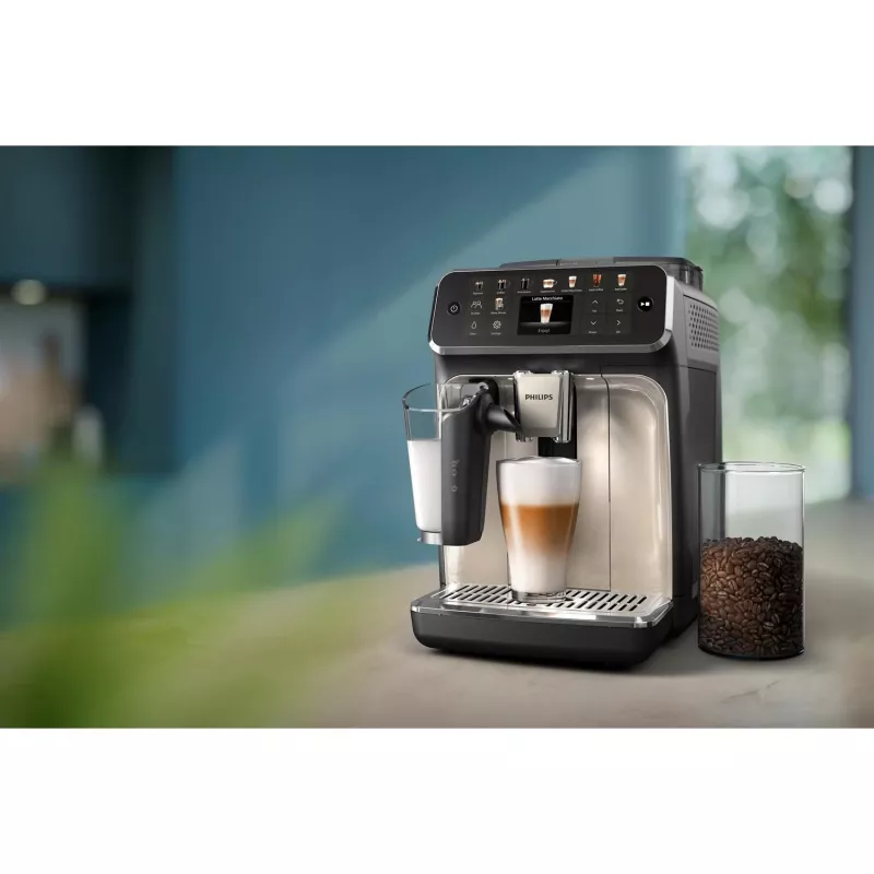 Philips 5500 Serie EP5547/90 Kaffeemaschine Vollautomatische Espressomaschine 1,8 L
