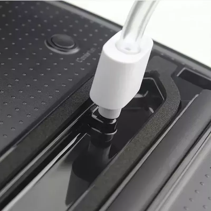 Vakuumiergerät Adler CR 4470 (weiß) — 110 W, Touch-Steuerung, Kabelaufbewahrung, inklusive 5 Vakuumbeutel
