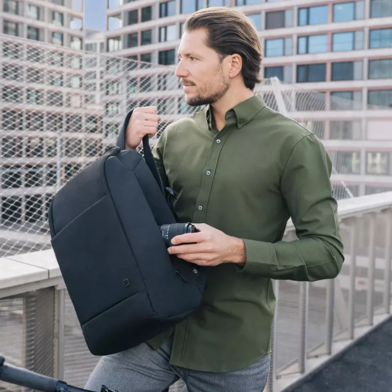 DICOTA Eco Motion - 13 - 15,6 Zoll Notebook-Rucksack - Schwarz / 600d Rpet Polyester