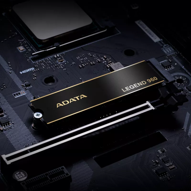 SSD ADATA LEGEND 960 M.2 NVMe 2 TB PCIe 4.0, Lesen 7400 MB/s, Schreiben 6800 MB/s, 3D NAND, Kühlkörper
