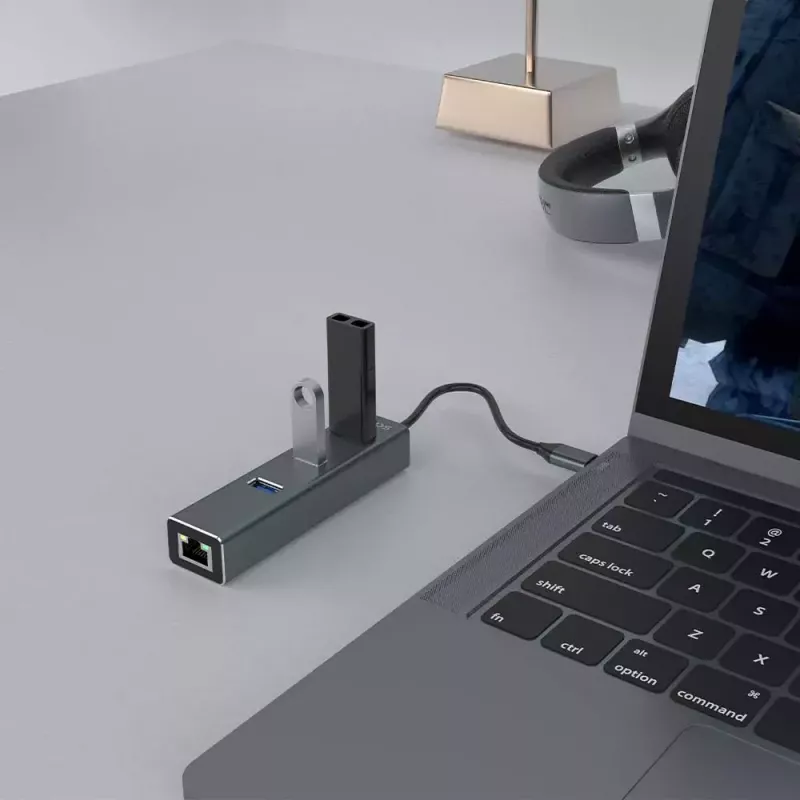 USB-C Hub SAVIO AK-57 mit 3× USB-A, RJ-45 Gigabit Ethernet (5000 Mbit/s), Aluminium grau
