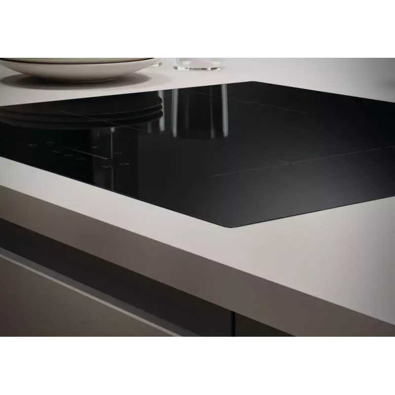 Candy CTP6SC4/E1 Schwarz Einbau-Induktionskochfeld 59 cm Zone 4 Kochzonen mit integrierter Dunstabzugshaube