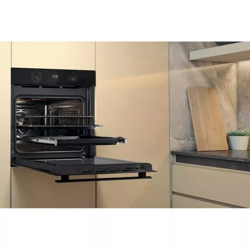 Einbau-Elektrobackofen WHIRLPOOL OMR58HU1B — 71 L, A+, hydrolytische Selbstreinigung, Umluft, Grill, Teleskopauszug