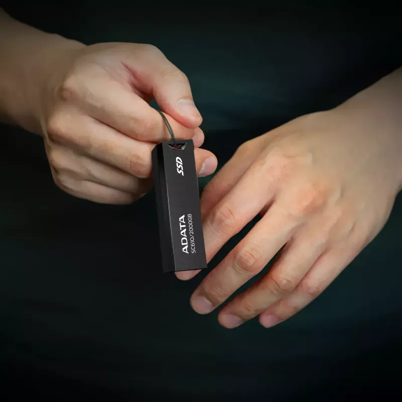 ADATA SC610 USB-Flash-Laufwerk 2 TB Sleeve USB Typ-A 3.2 Gen 2, 550 MB/s Lesen, 500 MB/s Schreiben, Schwarz