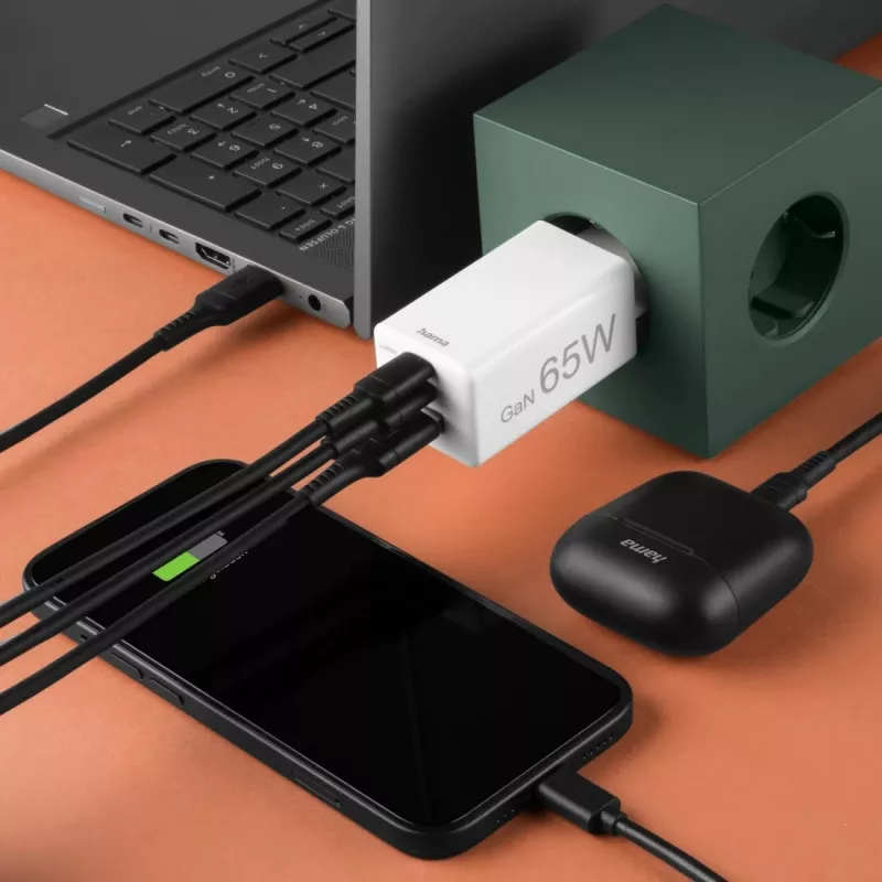 Hama 00201996 mobiles Ladegerät Smartphone Weiß AC Schnellladung Indoor, Outdoor