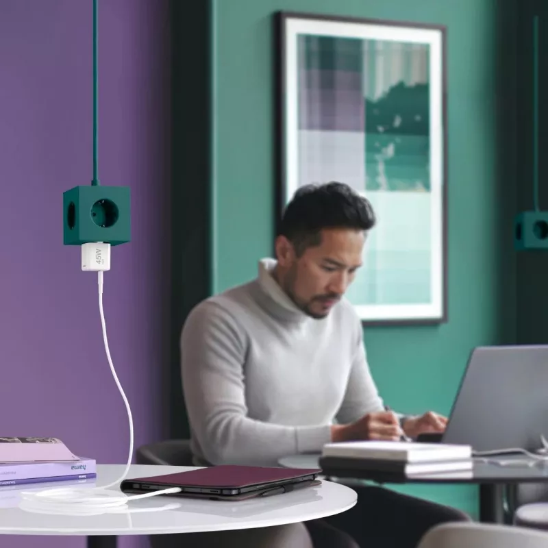 Hama 00201983 Ladegerät für Mobilgeräte Headset, Laptop, Powerbank, Smartphone, Tablet Weiß AC Schnellladen Indoor