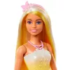 Barbie A Touch of Magic Royal-Puppe mit hell hervorgehobenem Haar, Rock mit Schmetterlingsdruck und Zubehör