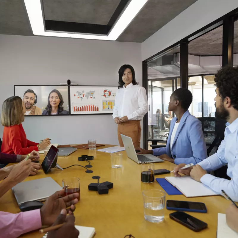 HP Poly Studio G62 Videokonferenzsystem mit Montageplatten-Kit