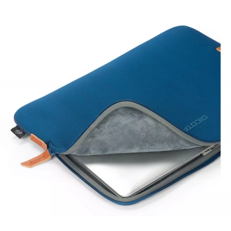 DICOTA Skin Urban- 16in MacBook Sleeve - Navy Blue / Recyceltes Polyester Neoprengewebe