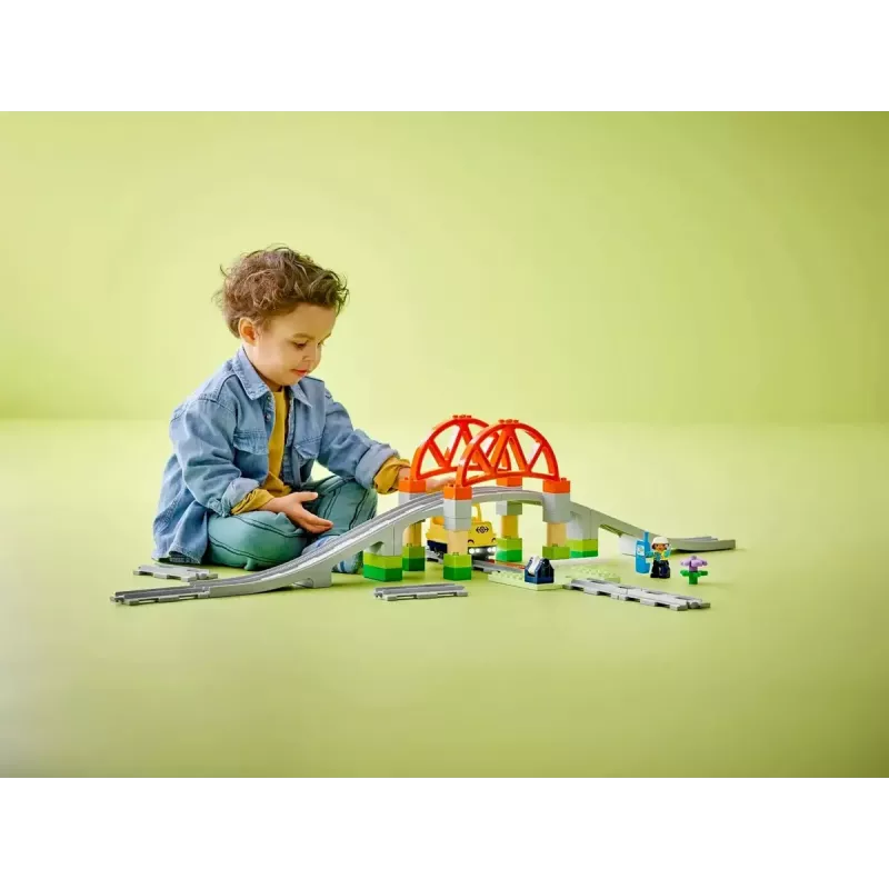 LEGO DUPLO Eisenbahnbrücke und Schienen Erweiterungsset 10426 – DUPLO Eisenbahnbrücke und gebogene Schienen für Kleinkinder